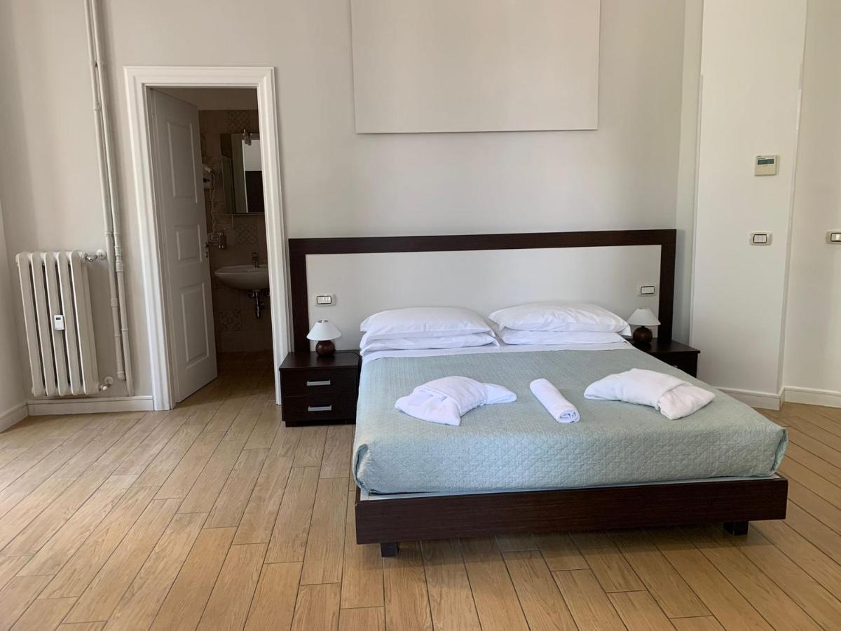 Hotel Thewesley Rzym Zewnętrze zdjęcie