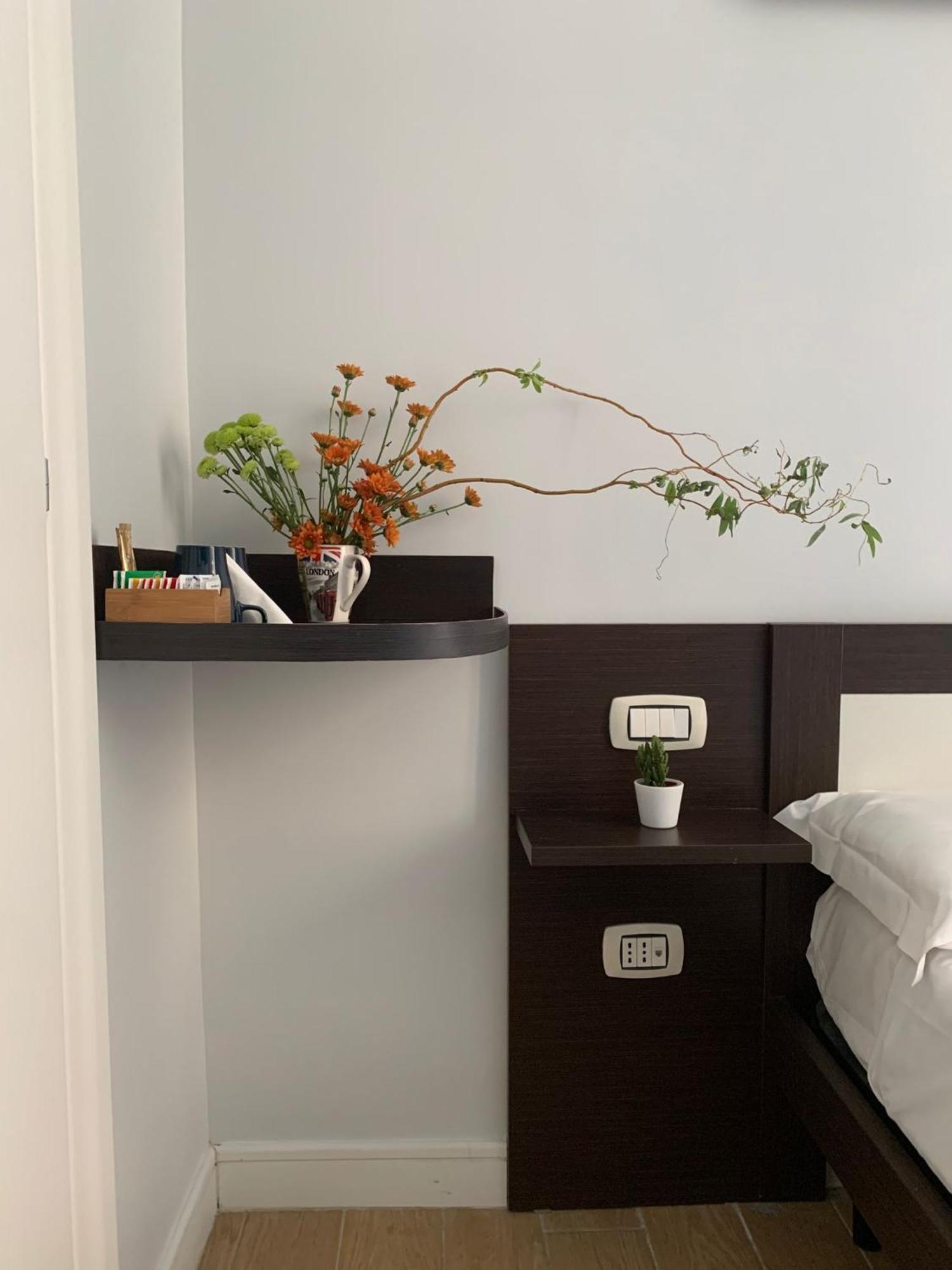 Hotel Thewesley Rzym Pokój zdjęcie