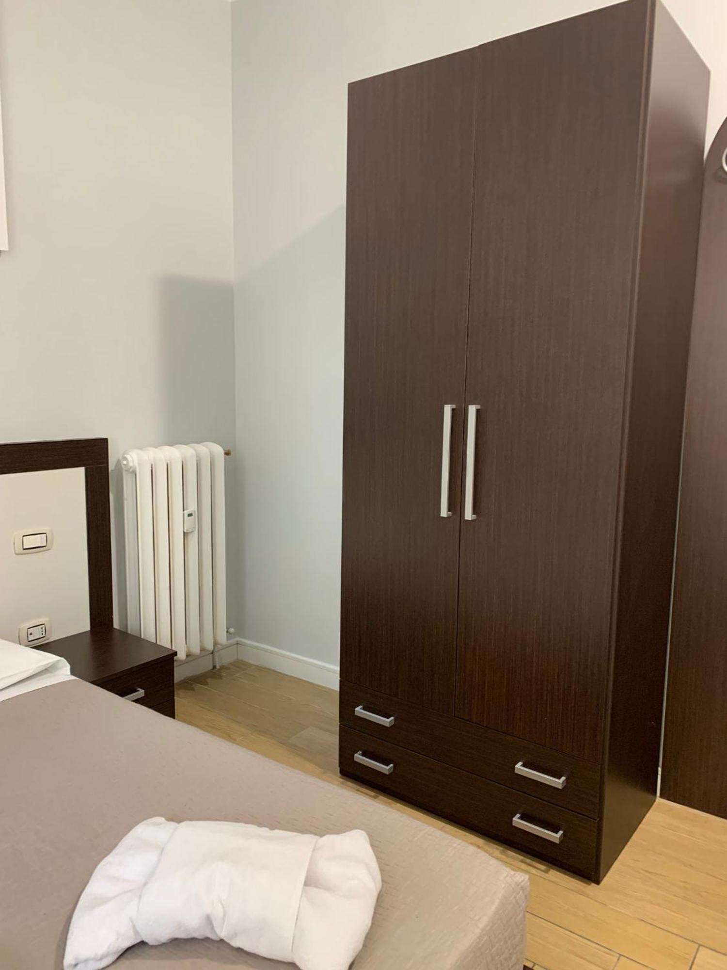 Hotel Thewesley Rzym Pokój zdjęcie